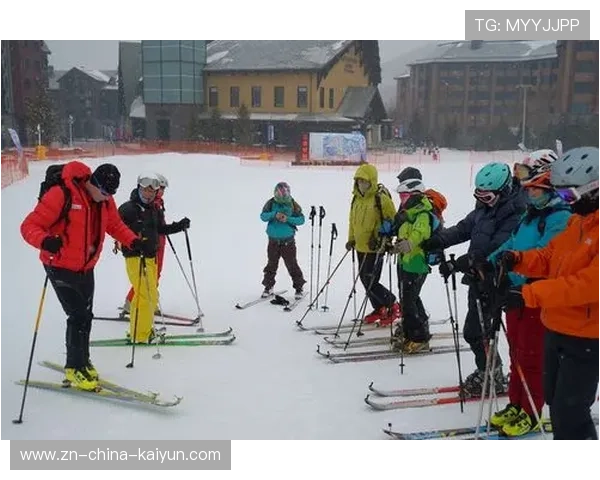 国内滑雪场引入世界级教练提升训练与运营水平